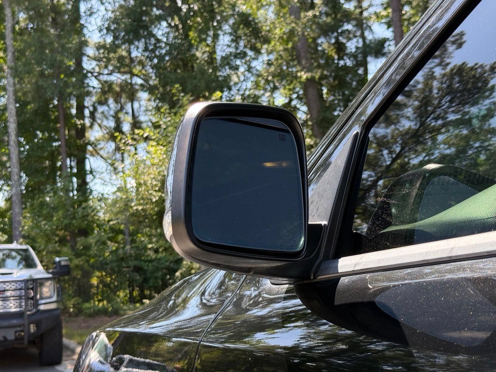 Used 2021 Dodge Durango R/T w/ Blacktop Package AWD/4WD image 15