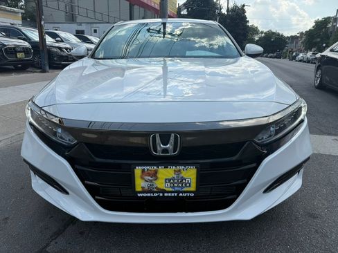 Used 2018 Honda Accord Sport image 2