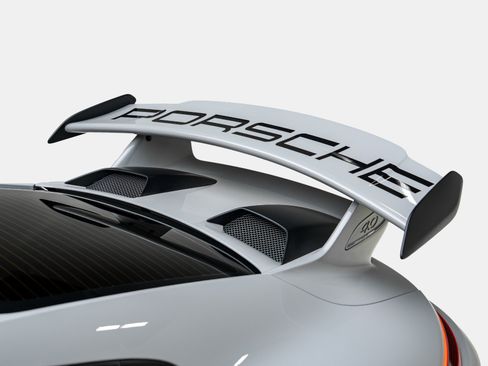 Used 2018 Porsche 911 GT3 RWD image 26