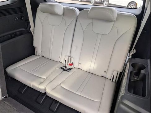 New 2026 Kia Sorento S image 8