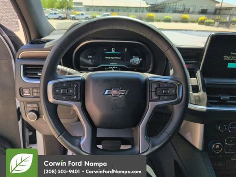 Used 2023 Chevrolet Tahoe Z71 w/ Luxury Package AWD/4WD image 14
