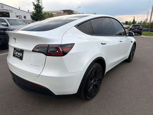 Used 2025 Tesla Model Y Long Range AWD/4WD image 7