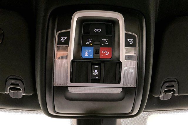 Used 2025 RAM 1500 Laramie AWD/4WD image 36