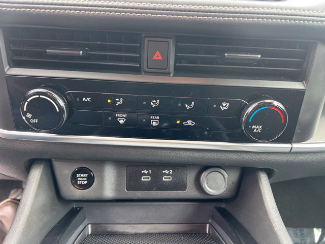 Used 2024 Nissan Rogue S AWD/4WD image 25
