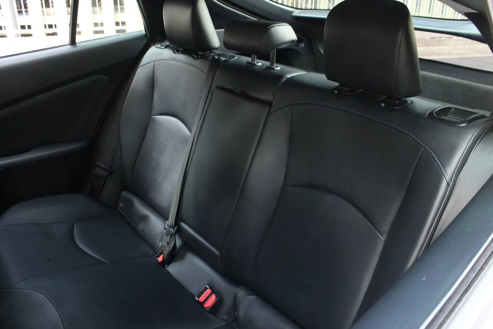 Used 2016 Toyota Prius Four Touring FWD image 17