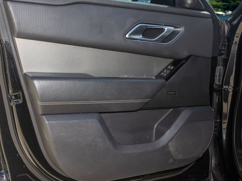 Used 2021 Land Rover Range Rover Velar S image 7