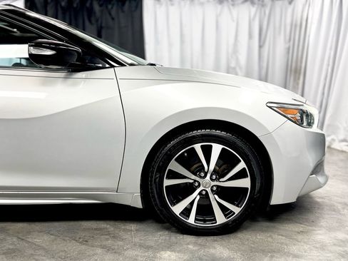 Used 2018 Nissan Maxima Platinum image 13