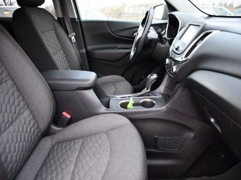 Used 2018 Chevrolet Equinox LT image 29