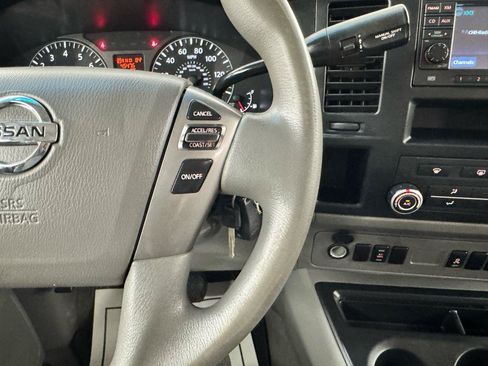 Used 2014 Nissan NV 3500 SV w/ Technology Package RWD image 22