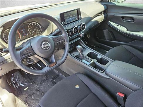 Used 2024 Nissan Sentra S FWD image 12