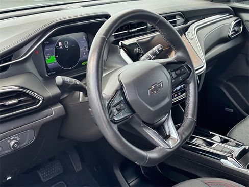 Used 2023 Chevrolet Bolt EUV Premier w/ Sun & Sound Package image 9