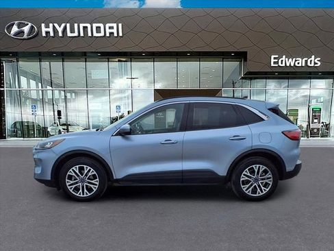 Used 2022 Ford Escape SEL w/ Technology Package image 3