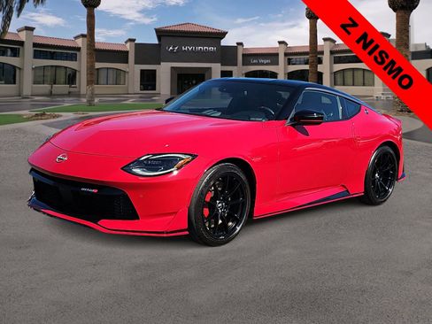 Used 2025 Nissan Z NISMO w/ Floor Mat Package RWD image 4