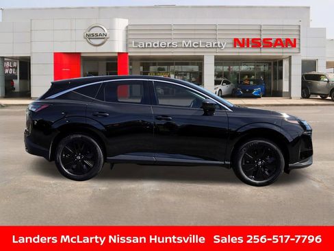 Used 2025 Nissan Murano SV image 2