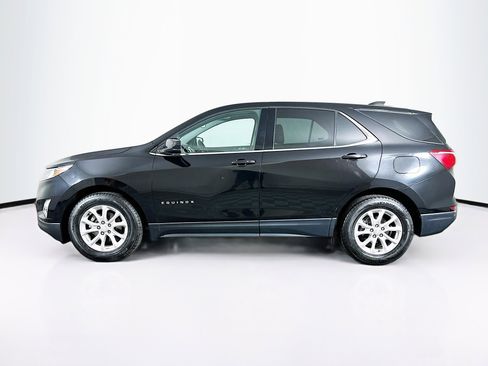 Used 2020 Chevrolet Equinox LT w/ Driver Convenience Package image 4