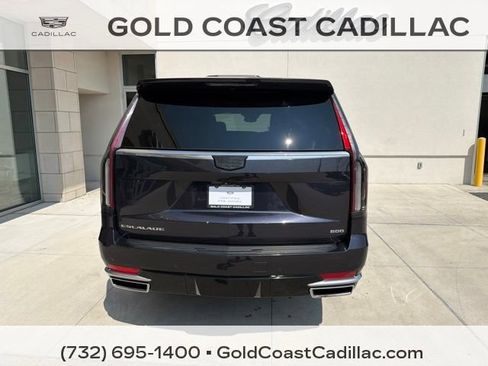 Used 2023 Cadillac Escalade ESV Premium Luxury AWD/4WD image 3