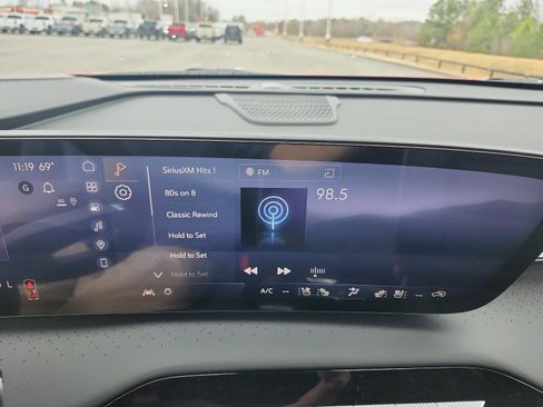 New 2026 Buick Enclave Avenir w/ Super Cruise Package image 17