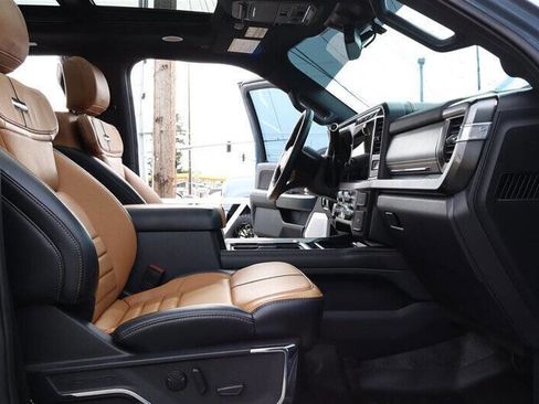 Used 2023 Ford F350 Platinum image 33