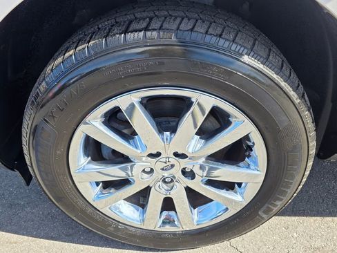 Used 2011 Ford Edge Limited image 9