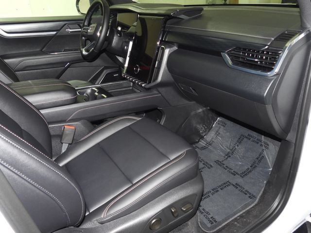 Certified 2026 GMC Acadia Elevation w/ Elevation Premium Package AWD/4WD image 53
