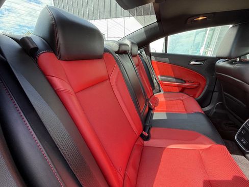 Used 2015 Dodge Charger SXT w/ AWD Plus Group image 13