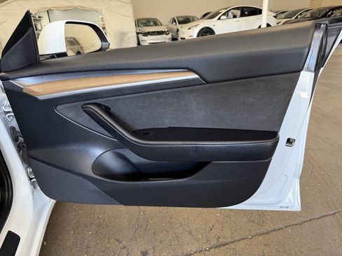 Used 2023 Tesla Model 3 Standard Range image 28