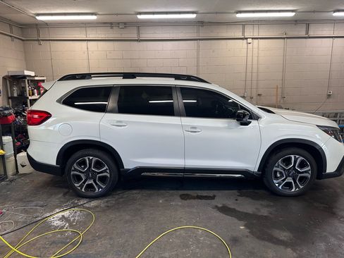 Used 2024 Subaru Ascent Limited image 3
