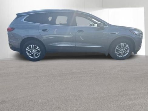 Used 2021 Buick Enclave Essence w/ Sound and Sites Package AWD/4WD image 6