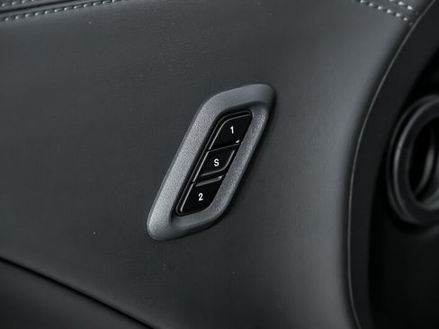 Used 2023 Dodge Challenger R/T Scat Pack RWD image 17