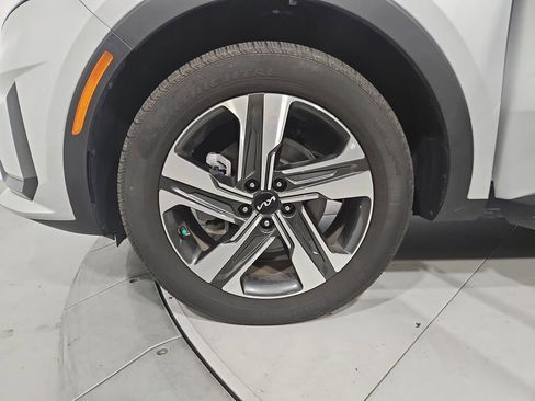 Used 2023 Kia Sorento EX image 27
