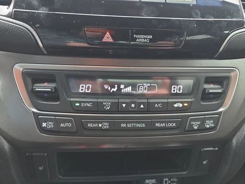 Used 2022 Honda Pilot Sport image 28