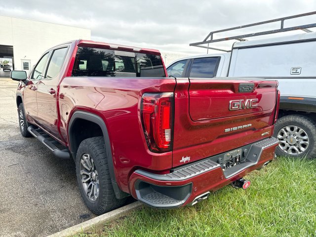 Used 2020 GMC Sierra 1500 AT4 w/ AT4 Premium Package AWD/4WD image 2