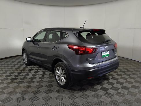 Used 2018 Nissan Rogue Sport S w/ S Appearance Package AWD/4WD image 5