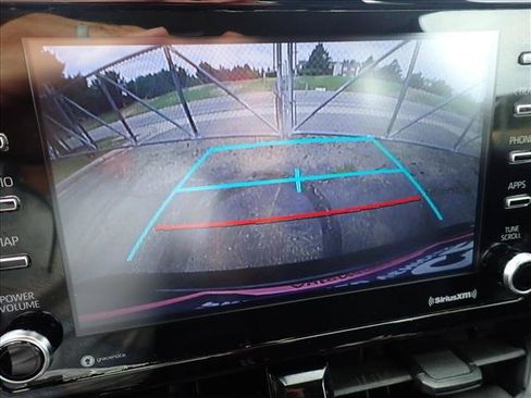 Used 2021 Toyota Corolla LE FWD image 20