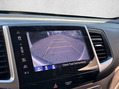 Used 2018 Honda Ridgeline RTL-T image 9