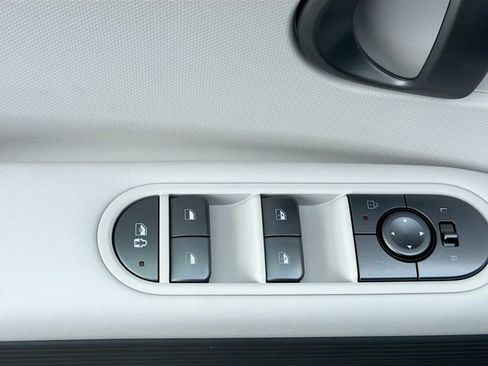 New 2026 Hyundai Ioniq 5 SEL image 18