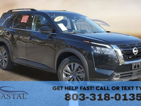 Used 2024 Nissan Pathfinder SV image 11