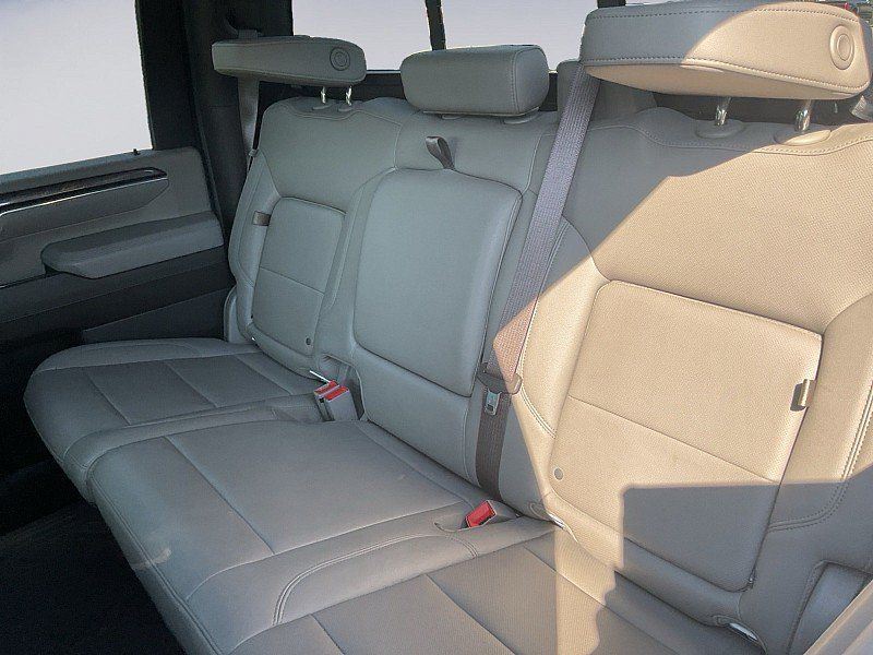 Used 2024 Chevrolet Silverado 2500 LTZ w/ LTZ Plus Package AWD/4WD image 17