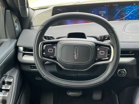 New 2026 Lincoln Navigator L Reserve w/ Jet Appearance Package image 20