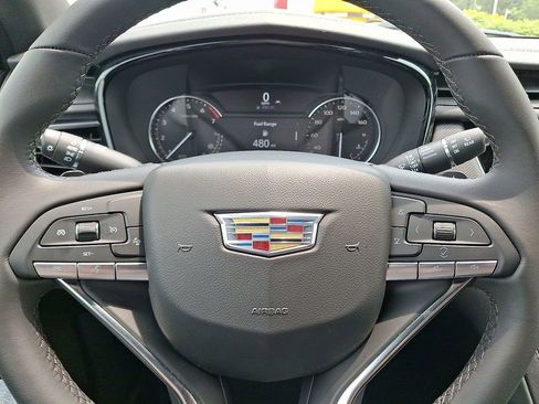 New 2025 Cadillac XT6 Luxury image 38