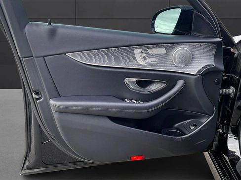 Used 2021 Mercedes-Benz E 350 4MATIC Sedan image 14