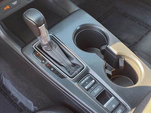 Used 2024 Honda Civic Sport image 18