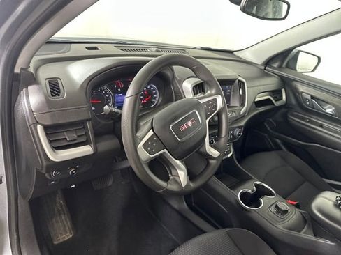 Used 2023 GMC Terrain SLE image 13