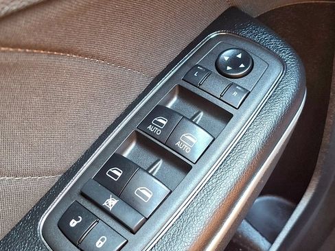Used 2021 Dodge Charger R/T RWD image 31