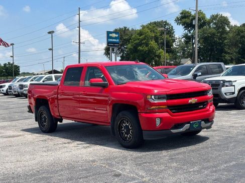 Used 2018 Chevrolet Silverado 1500 LT w/ All Star Edition AWD/4WD image 7