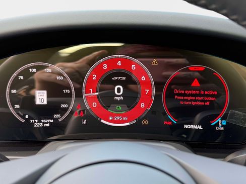 Used 2025 Porsche 911 Carrera GTS image 46