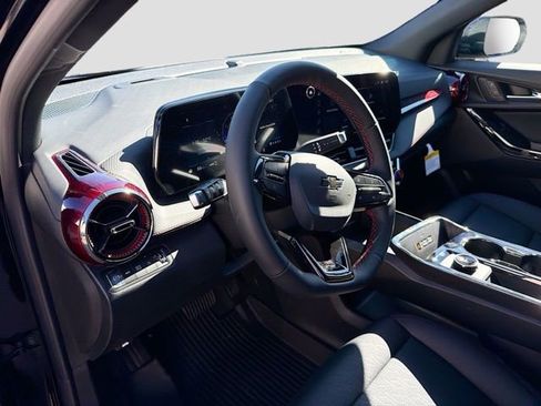 New 2026 Chevrolet Equinox RS w/ LPO, Floor Liner Package image 17