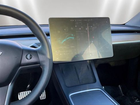 Used 2021 Tesla Model Y Performance AWD/4WD image 9