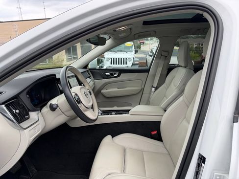 Used 2023 Volvo XC60 B6 Ultimate w/ Protection Package Premier AWD/4WD image 2