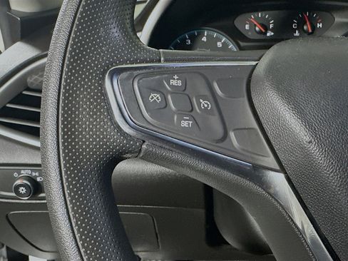 Used 2021 Chevrolet Malibu LS FWD image 16